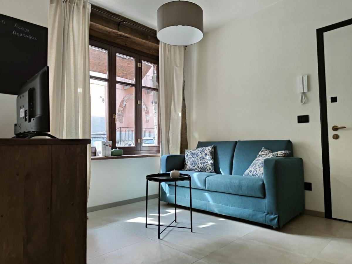 Domus Acaja Apartment Pinerolo Bagian luar foto