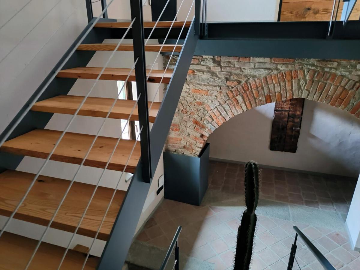 Domus Acaja Apartment Pinerolo Bagian luar foto