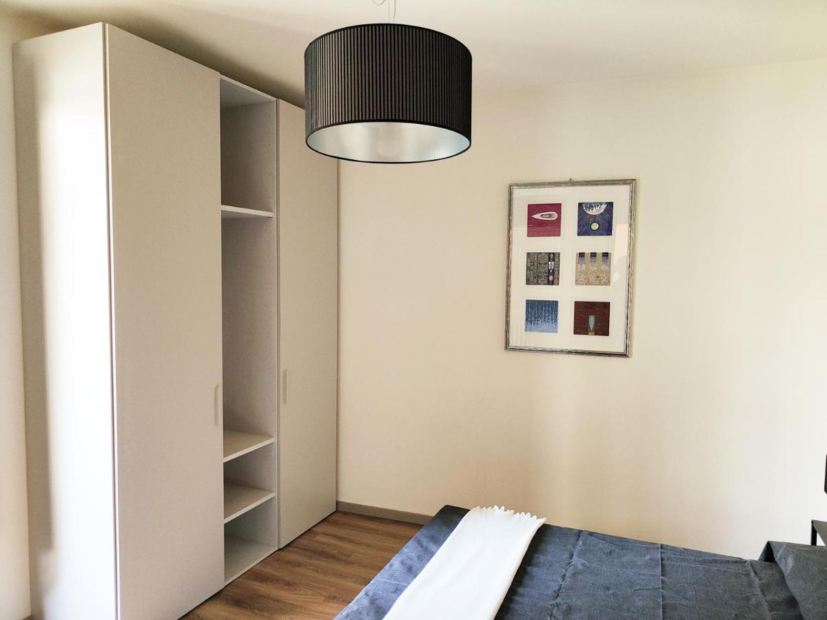 Domus Acaja Apartment Pinerolo Bagian luar foto