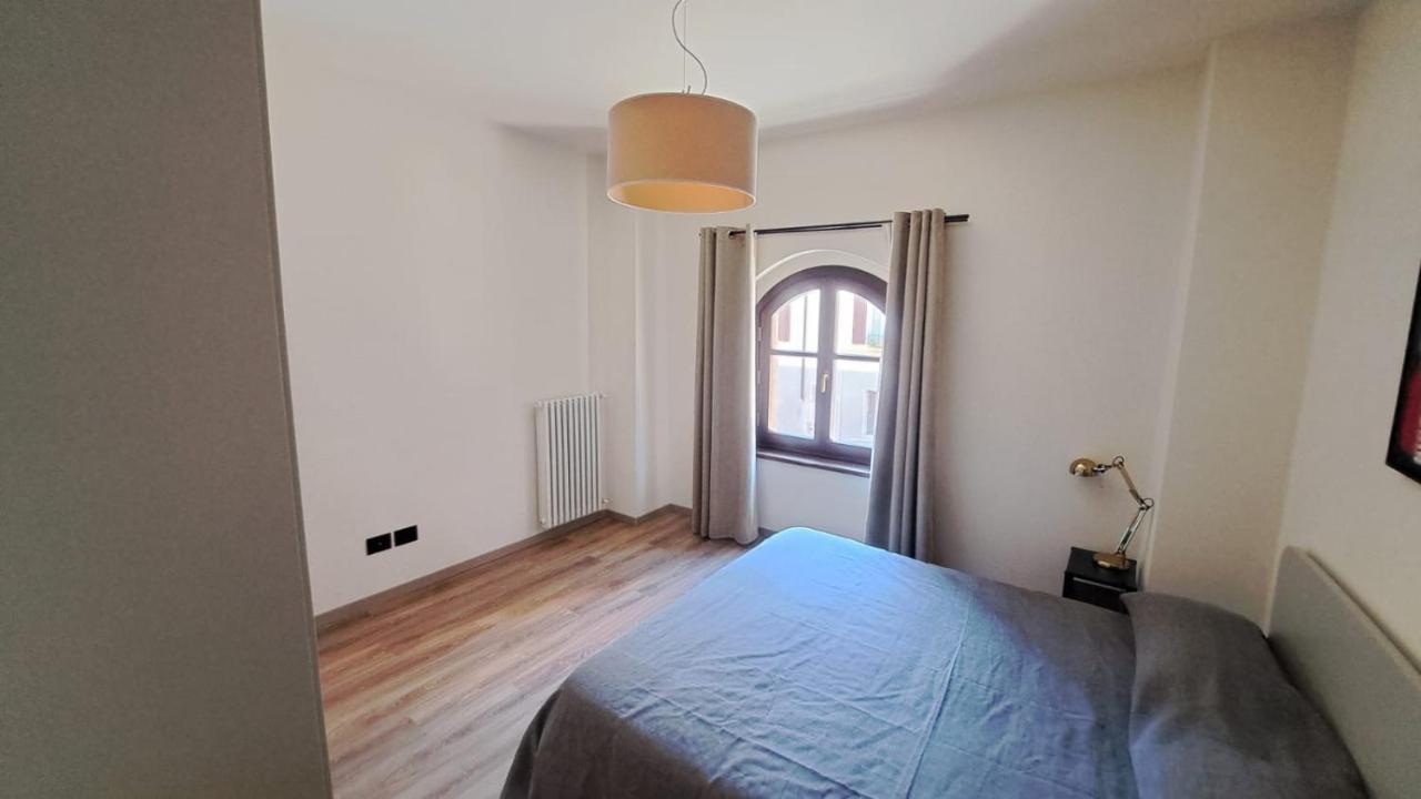 Domus Acaja Apartment Pinerolo Bagian luar foto
